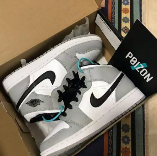 Jordan 1 Mid 'Light Smoke Grey' photo review