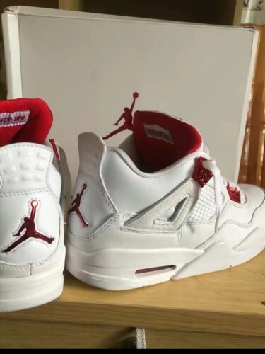 Jordan 4 Retro 'Orange Metallic' photo review