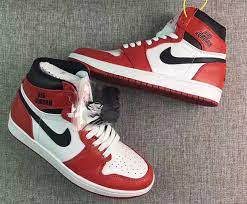 Jordan 1 Retro High OG 'Chicago' photo review