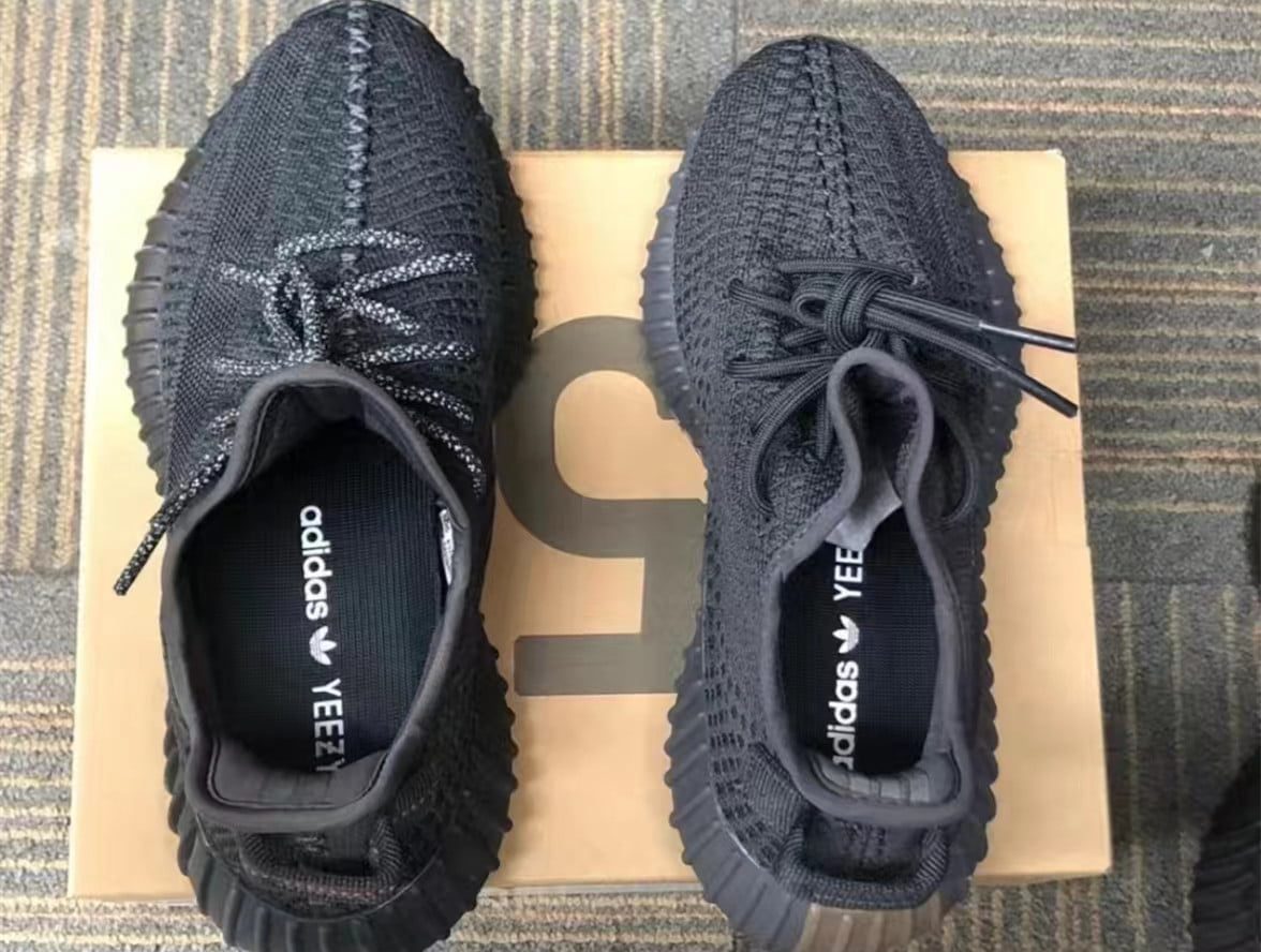 Yeezy Boost 350 V2 'Cinder Non-Reflective' photo review