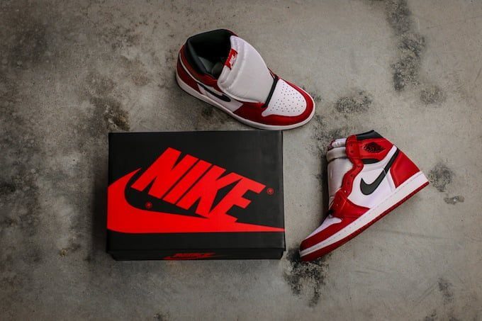 Jordan 1 Retro High OG 'Chicago' photo review