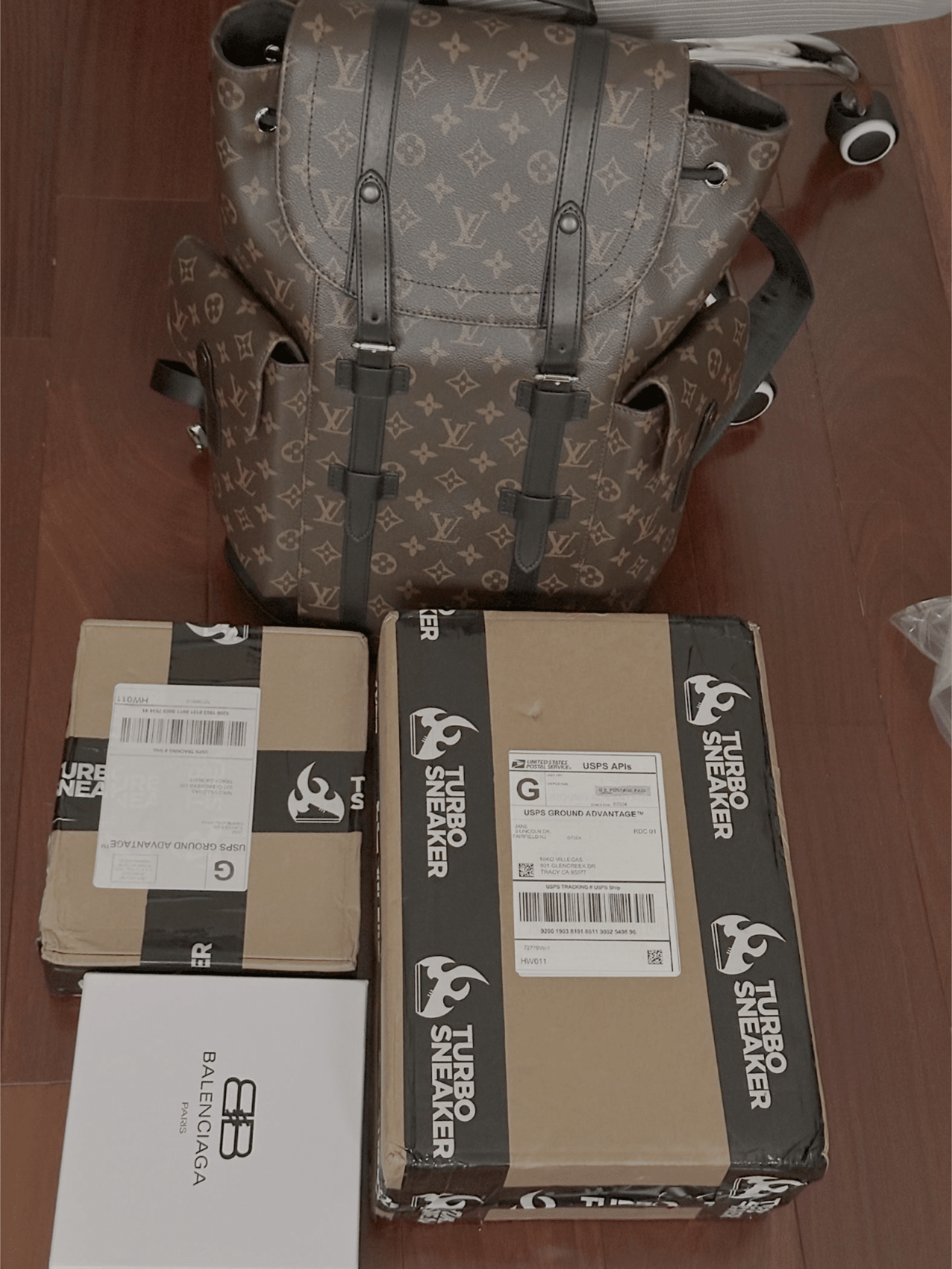 (M) Christopher MM Monogram Canvas photo review